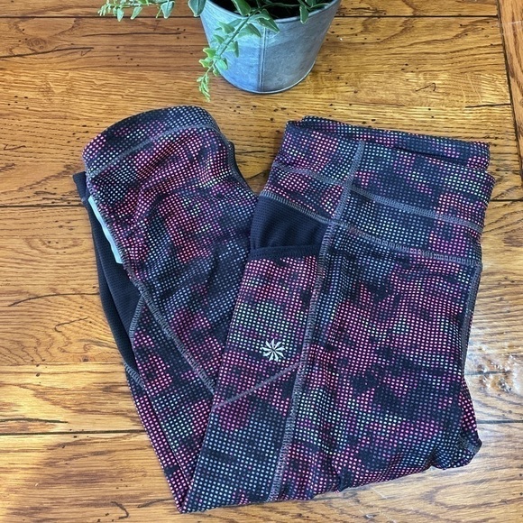 Athleta Women’s Maze Be Free Knicker Capri… - Picture 11 of 11